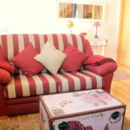 Apartment Bairro Alto House, By Timecooler