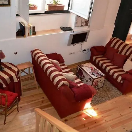 Bairro Alto House, By Timecooler Apartment